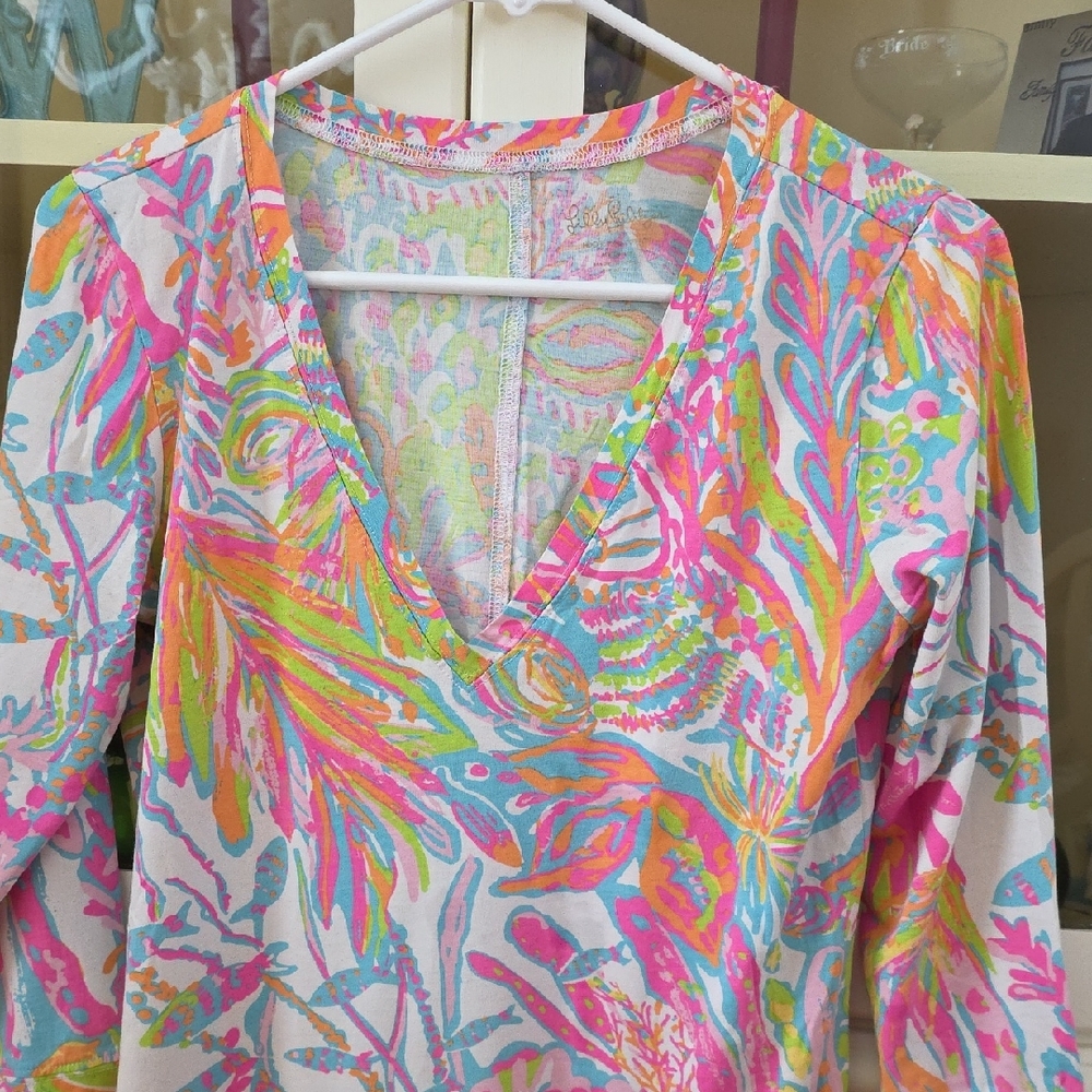 Lilly Pulitzer Vibrant Floral V-Neck Midi Dress